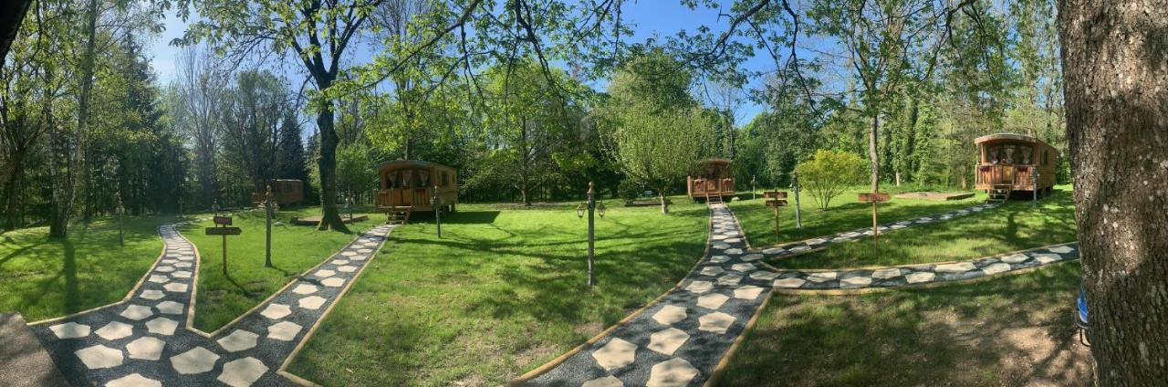Les Roulottes A Sandie Thionville Dış mekan fotoğraf
